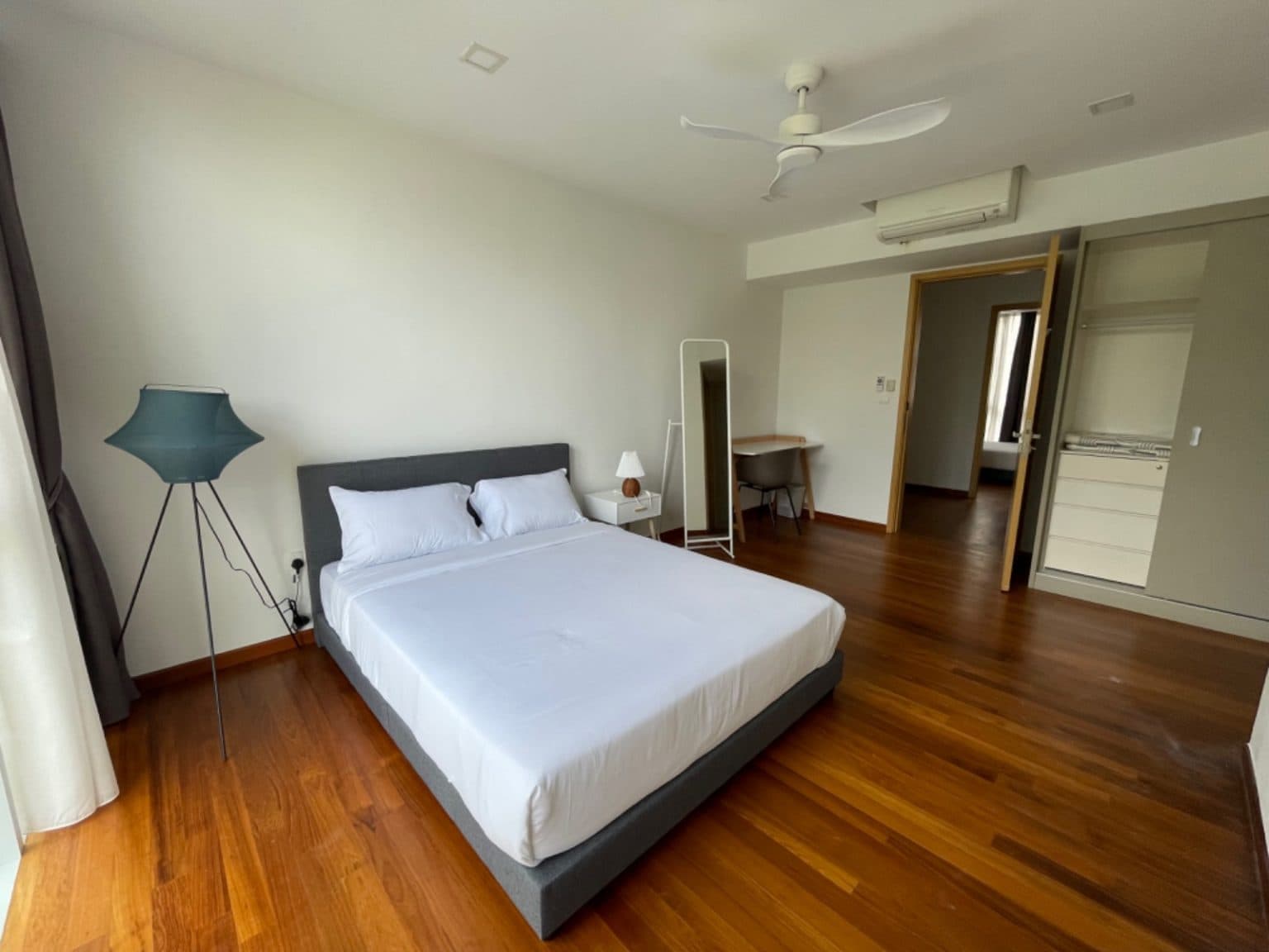 Ensuite at 1B CHARLTON ROAD in D19, Singapore - Photo 4