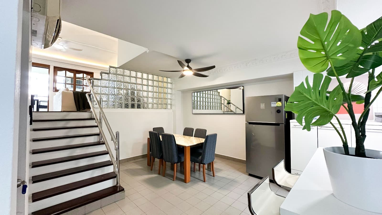 2 PANDAN VALLEY in D21, Singapore - Photo 2