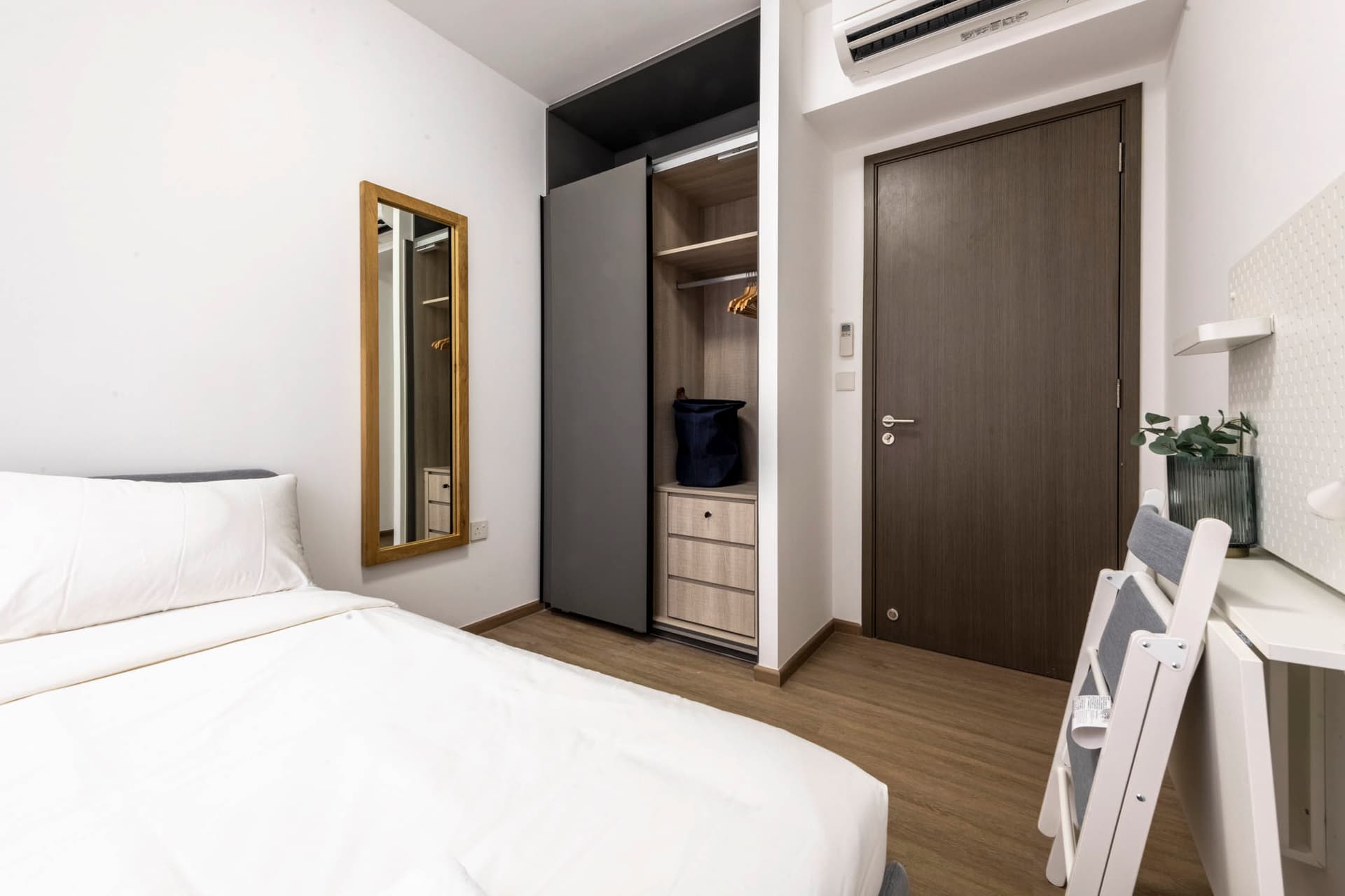 Ensuite Room in 3BR at 24 Affinity at Serangoon