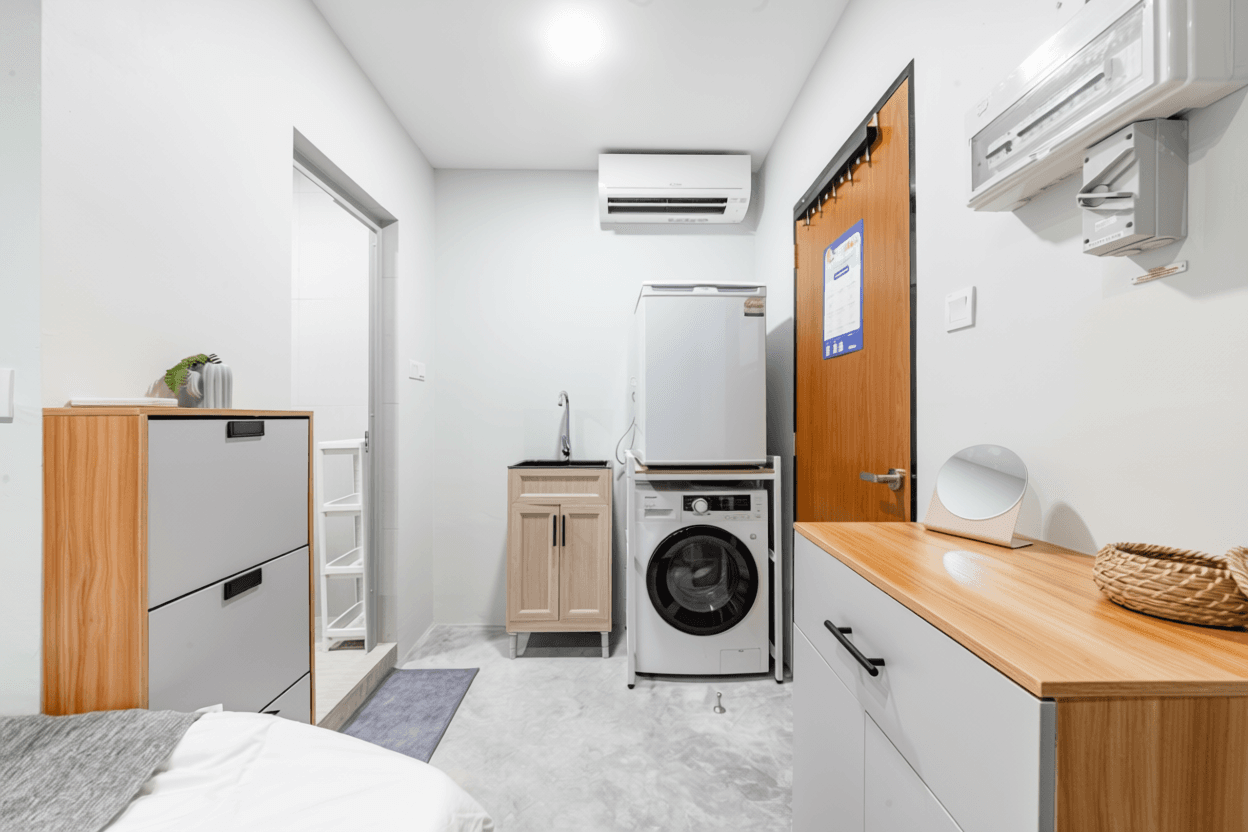 Studio at 28 Cavan Road in D08, Singapore - Photo 4