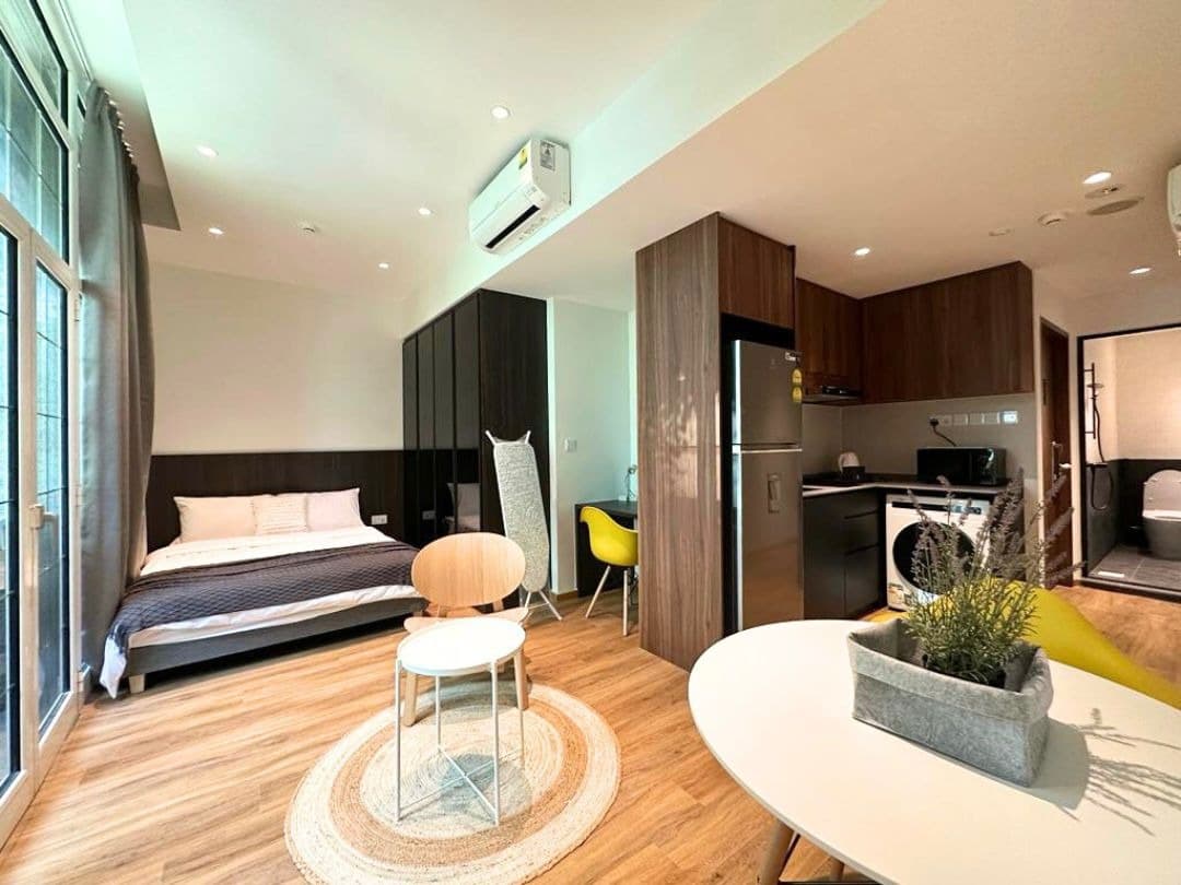 Studio at 3 TANK ROAD in D09, Singapore - Photo 2