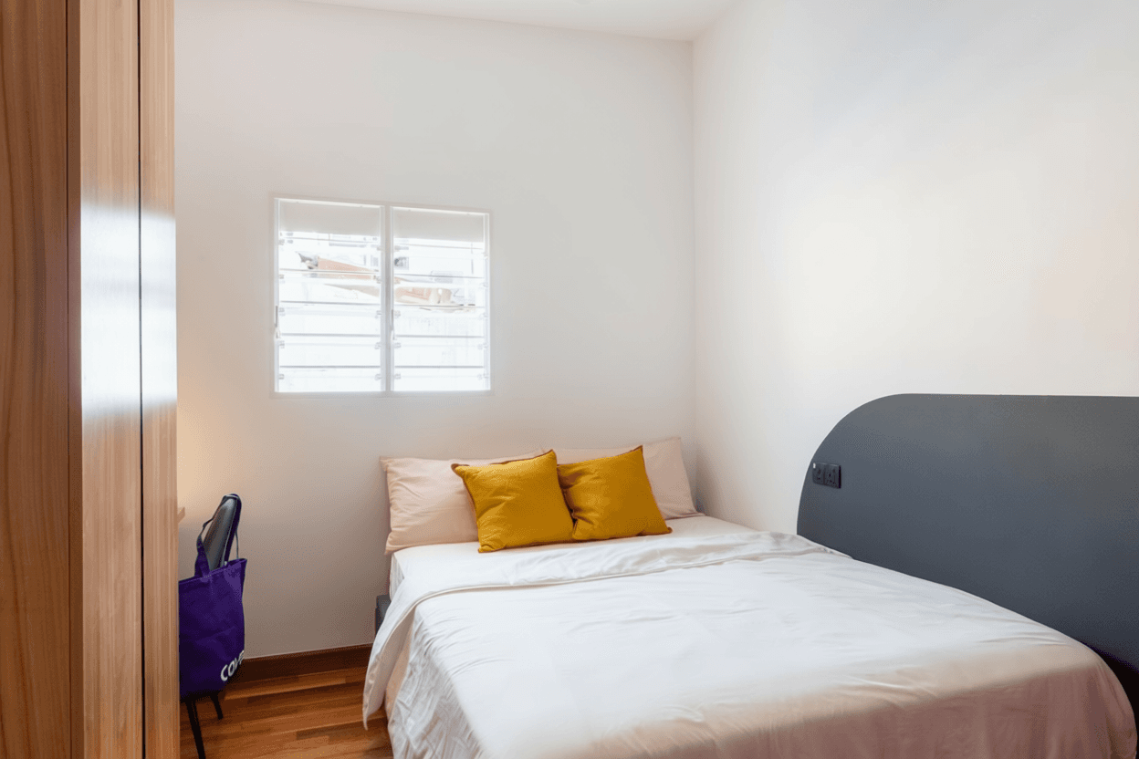 Ensuite at 31-37 Kinta Road in D08, Singapore - Photo 2