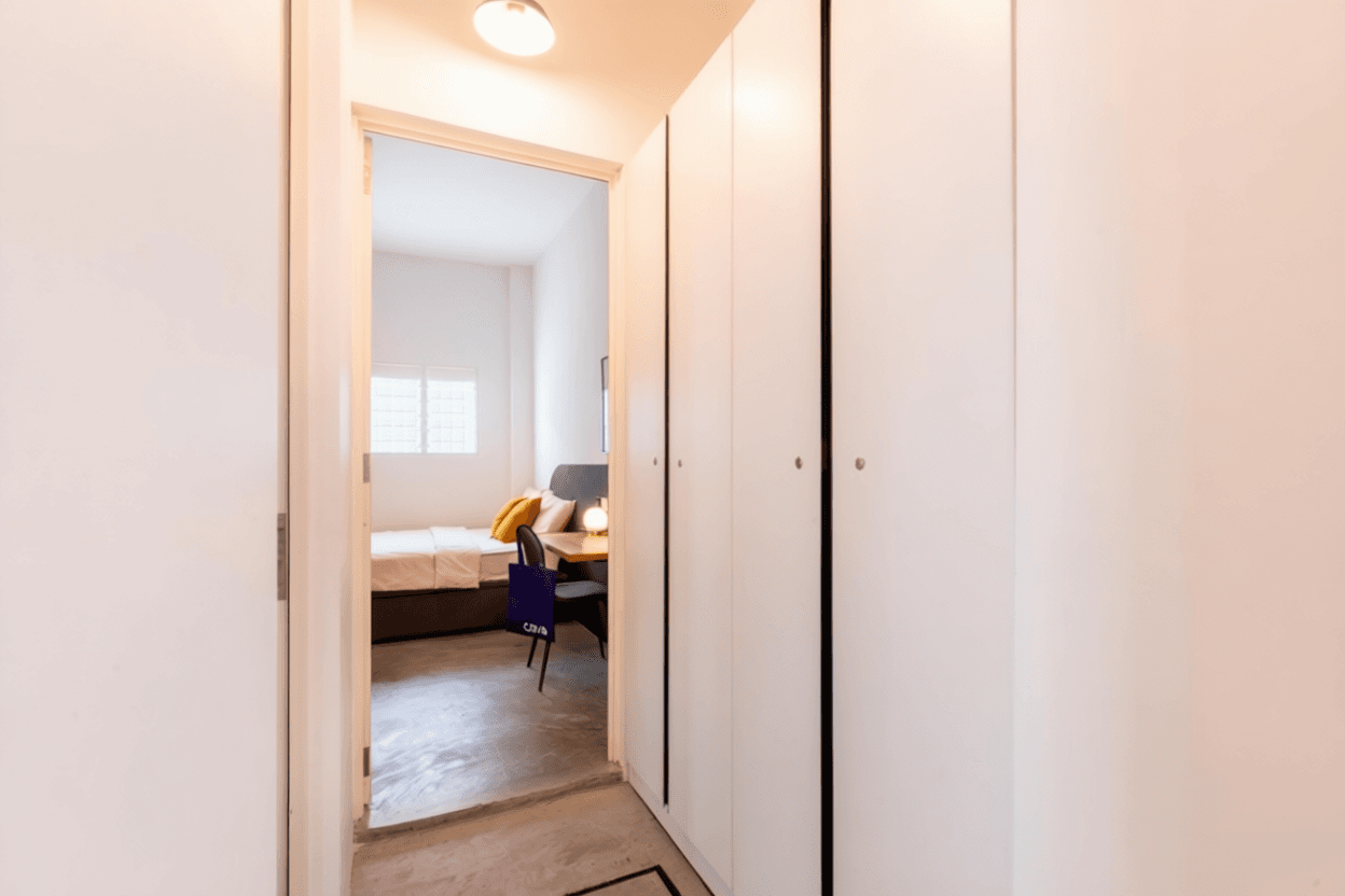Ensuite at 31-37 Kinta Road in D08, Singapore - Photo 5
