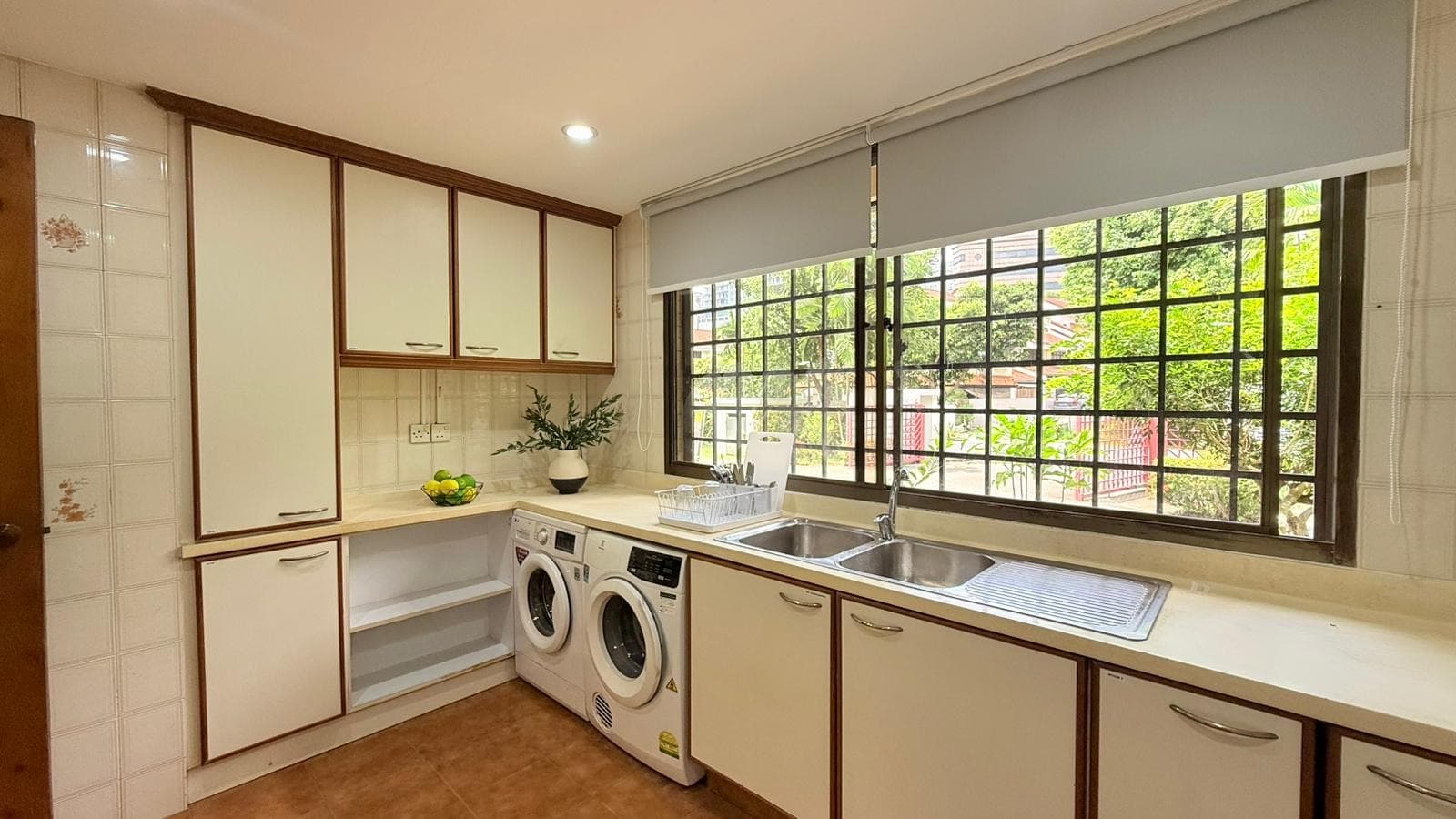 32 DUBLIN LODGE in D09, Singapore - Photo 5