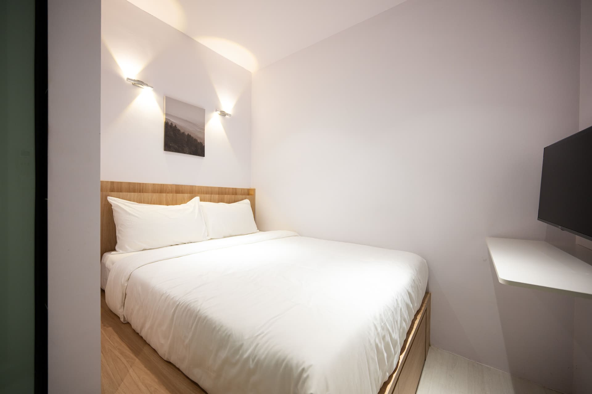 Ensuite at 350A Tanjong Katong in D15, Singapore - Photo 2
