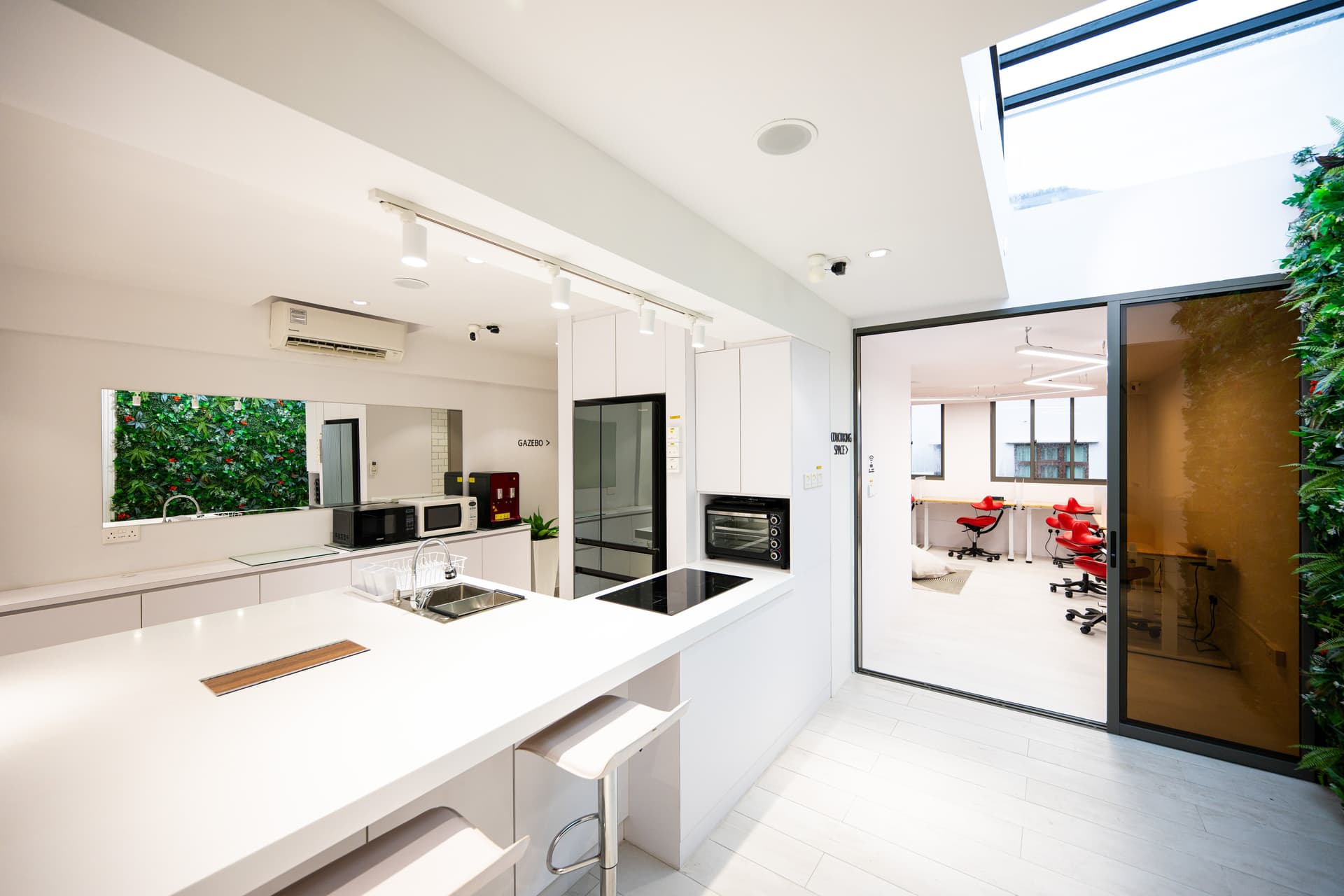 Ensuite at 350A Tanjong Katong in D15, Singapore - Photo 5