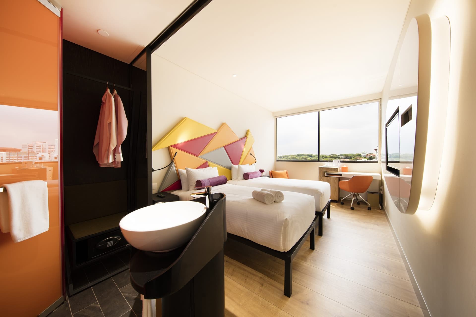 Ensuite at 401 MACPHERSON in D13, Singapore - Photo 3
