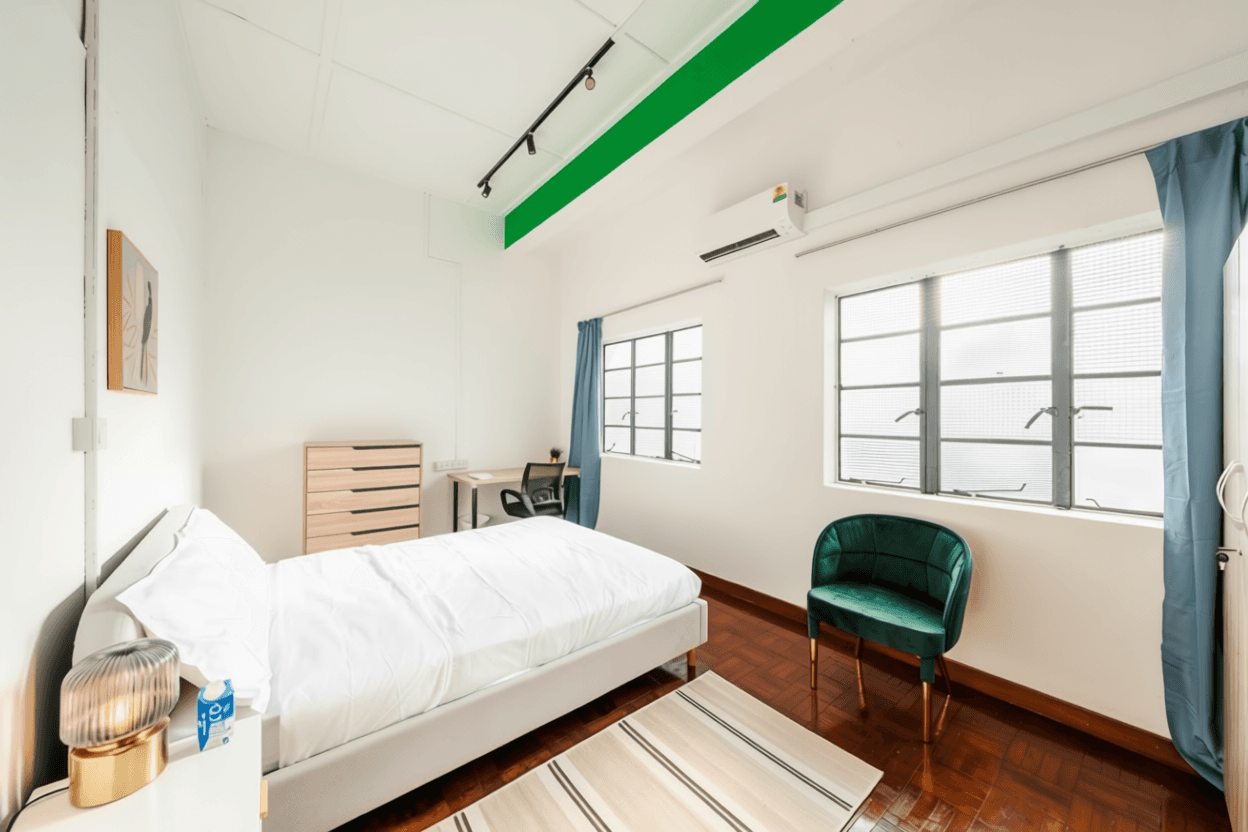 Standard Room at 458 MacPherson
