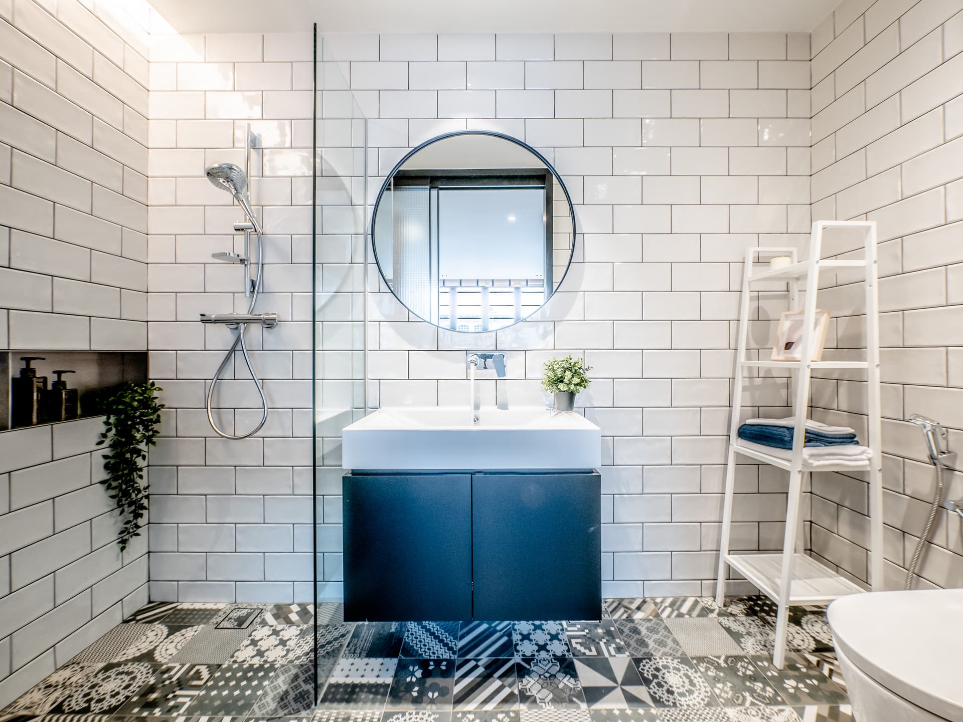 Ensuite at 467D Joo Chiat Road in D15, Singapore - Photo 2