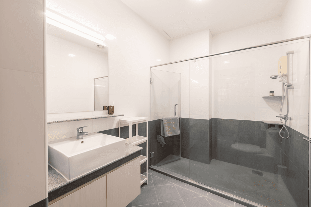 Ensuite at 50A Lorong Marzuki in D14, Singapore - Photo 5