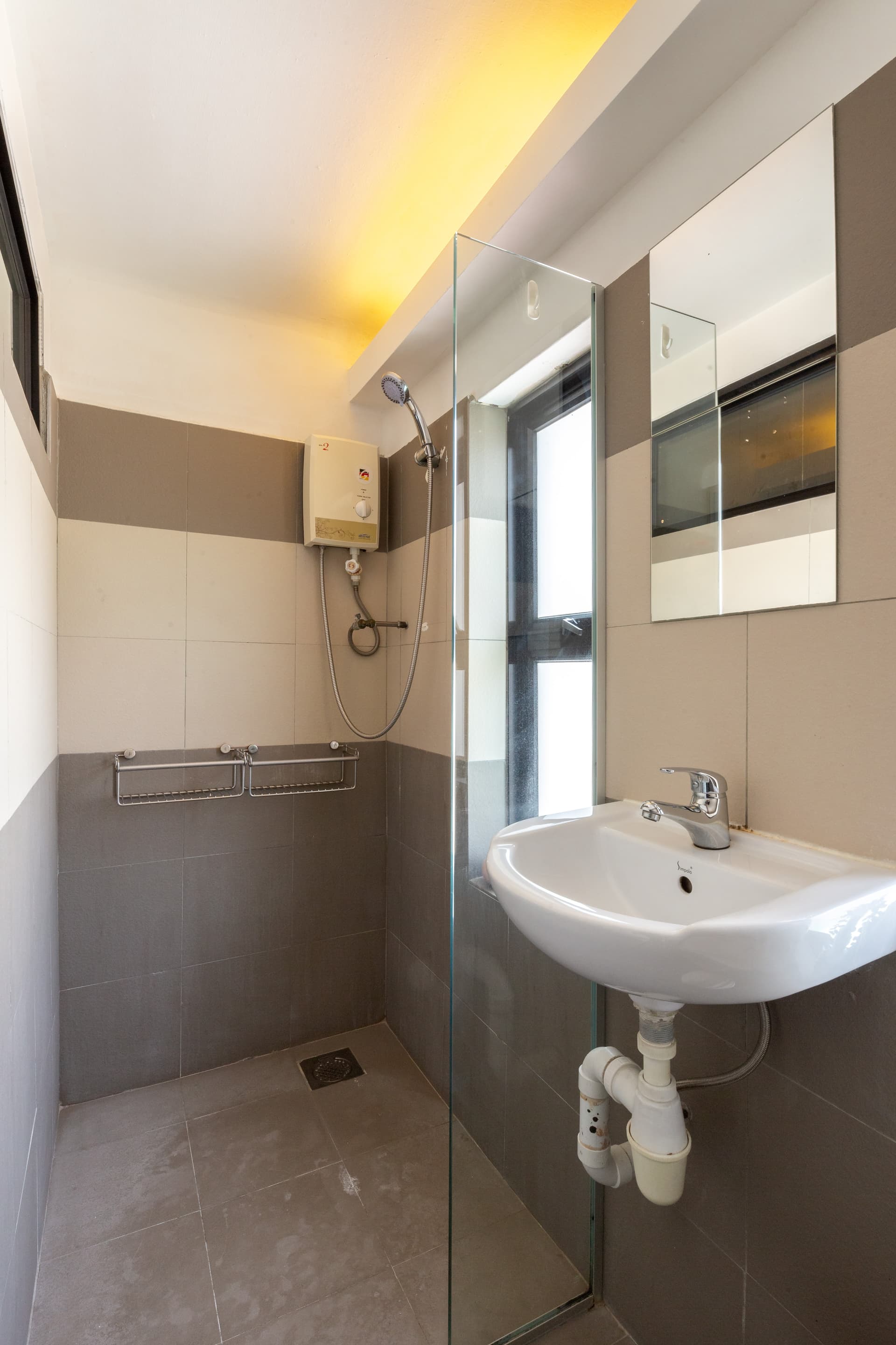 Studio at 55 Tiong Bahru Road in D03, Singapore - Photo 5