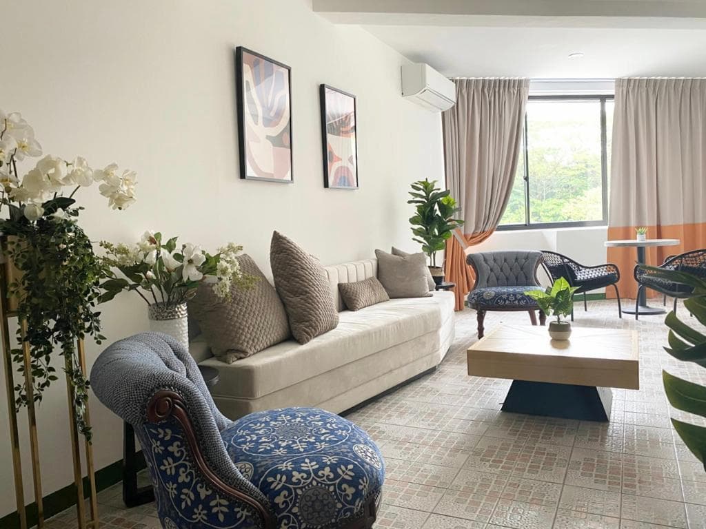 551A BUKIT TIMAH RD in D10, Singapore - Photo 2