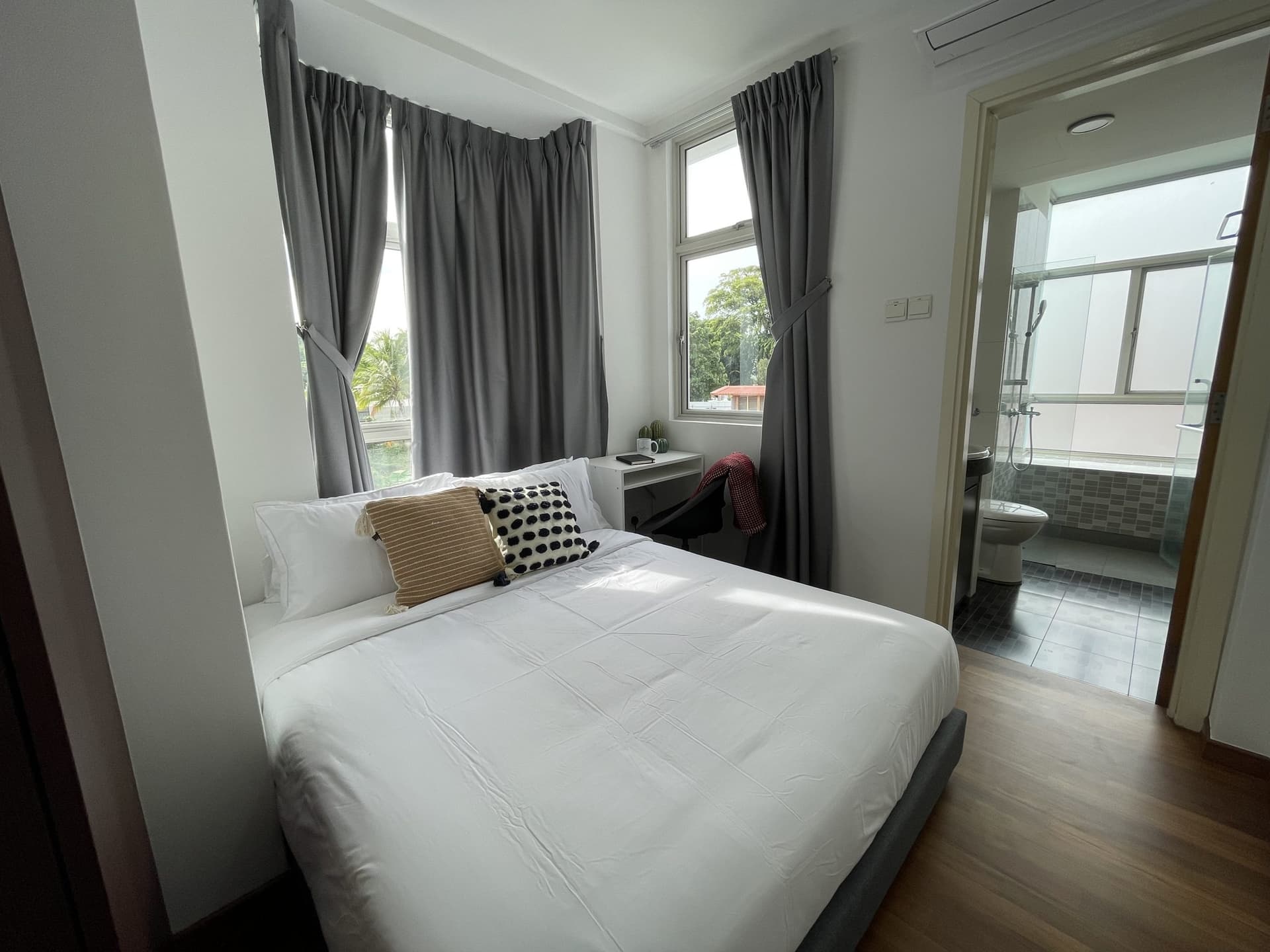 Ensuite at 60 WILKIE in D09, Singapore - Photo 3