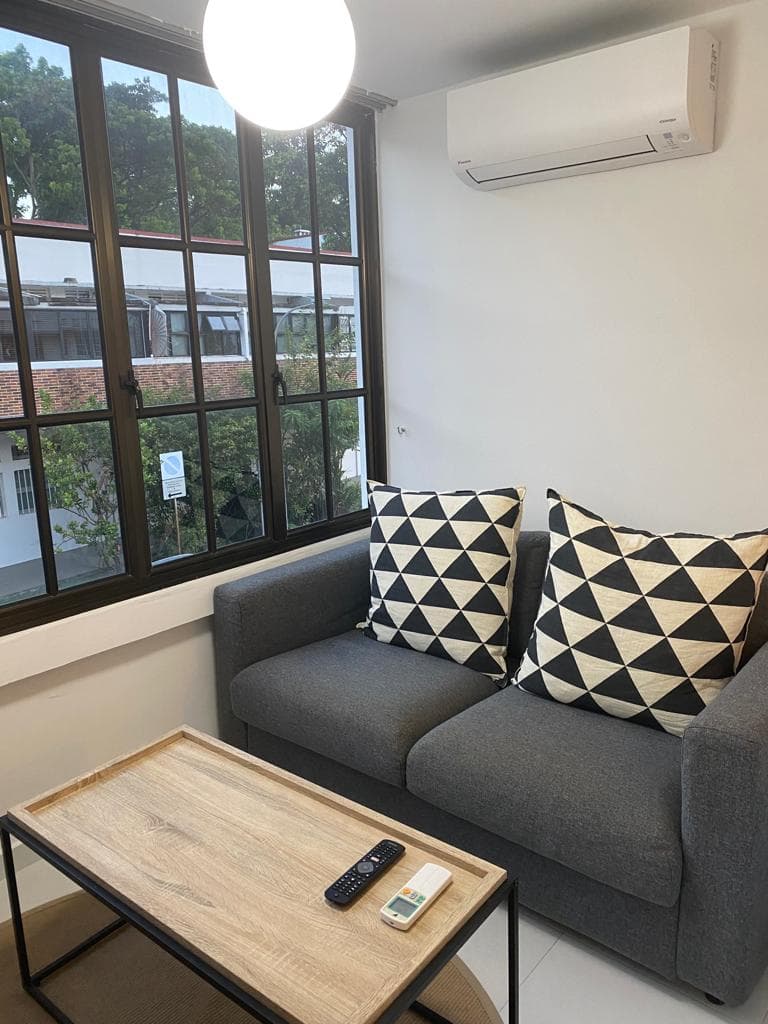 2BR at 65 Tiong Poh Road in D03, Singapore - Photo 4
