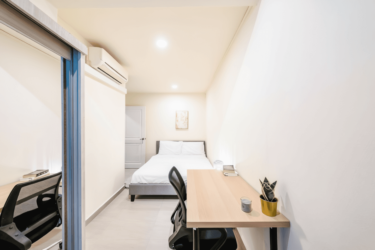 Junior Master Ensuite Room at 68 Langsat Road