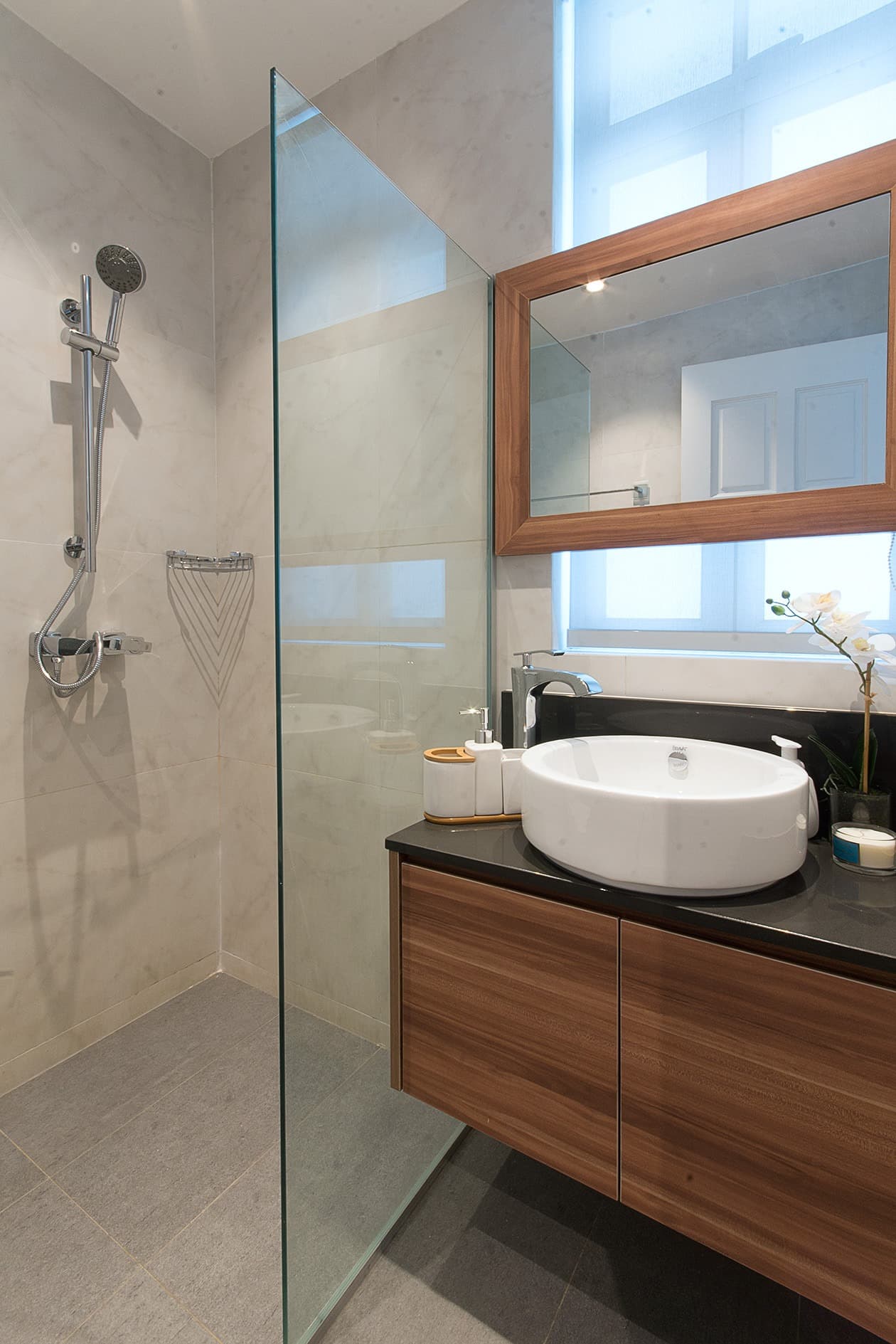 Ensuite at 7 STARLIGHT in D08, Singapore - Photo 3
