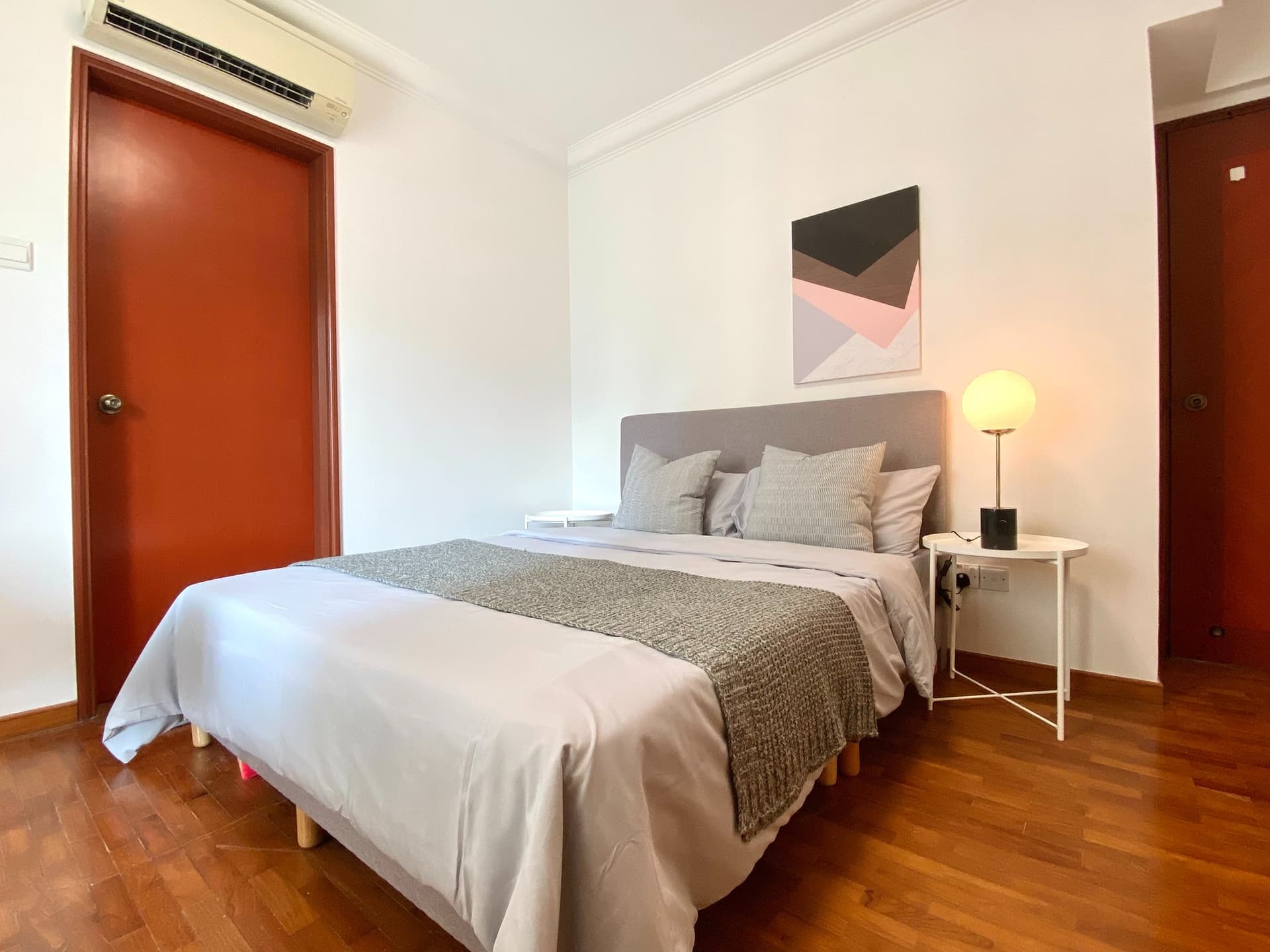 Master Ensuite at Aquarius by the Park