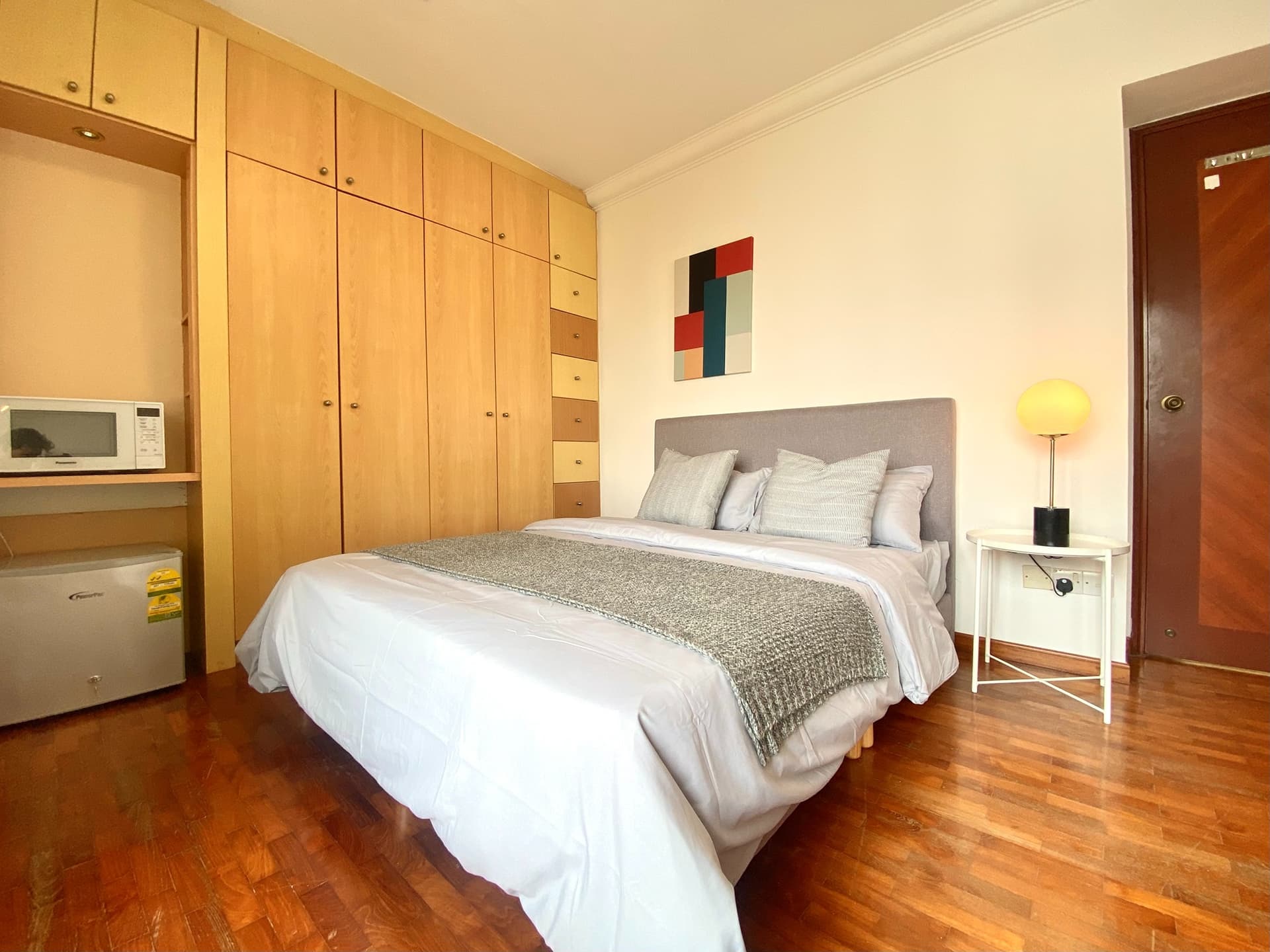 Master Ensuite at Aquarius by the Park