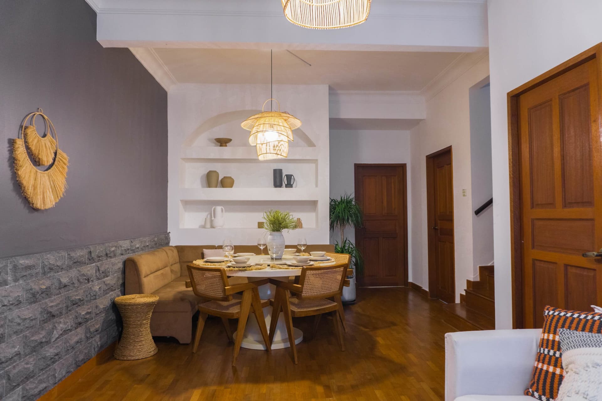Bali House in D11, Singapore - Photo 2