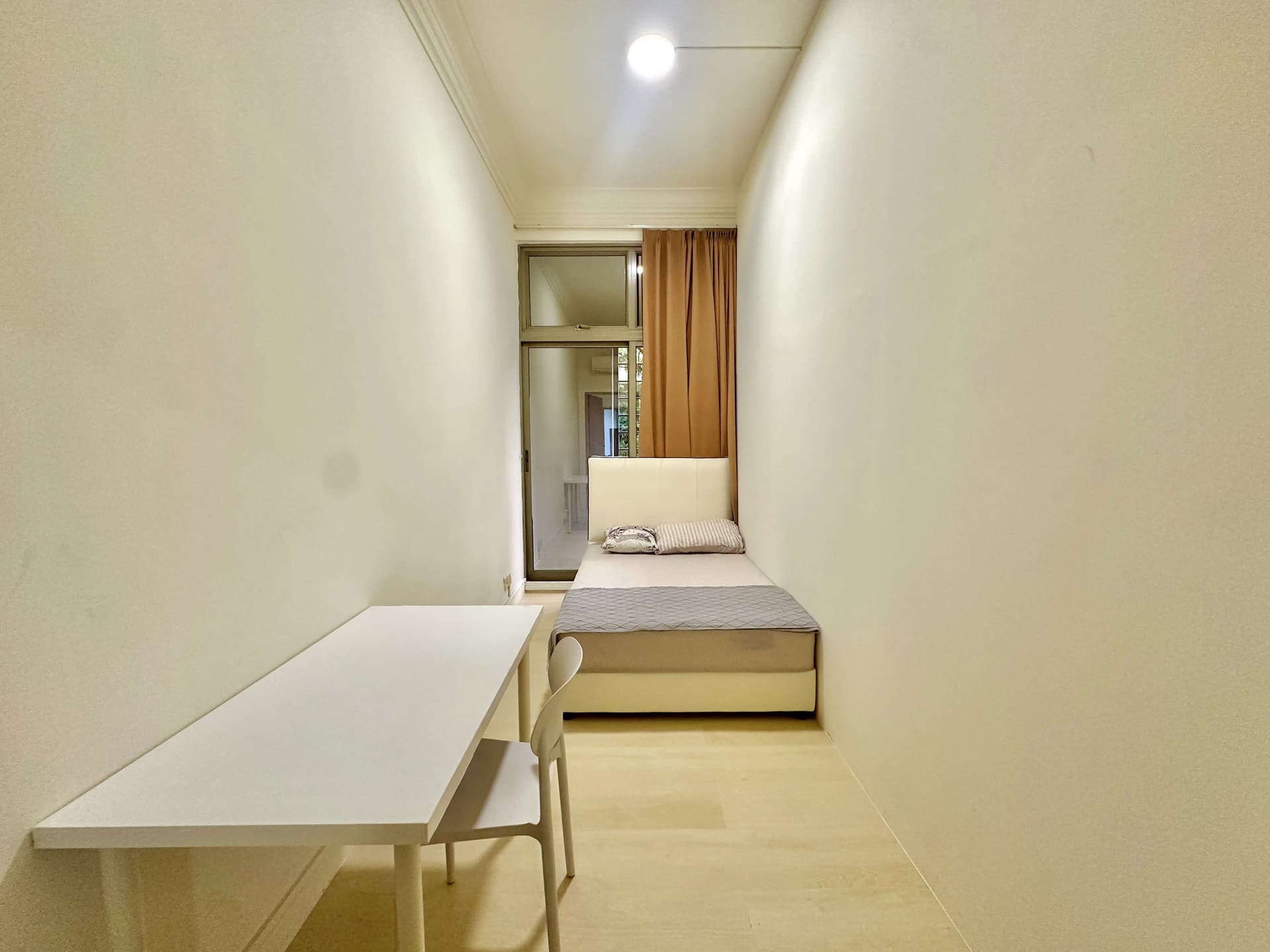 Banyan Condo in D05, Singapore - Photo 2