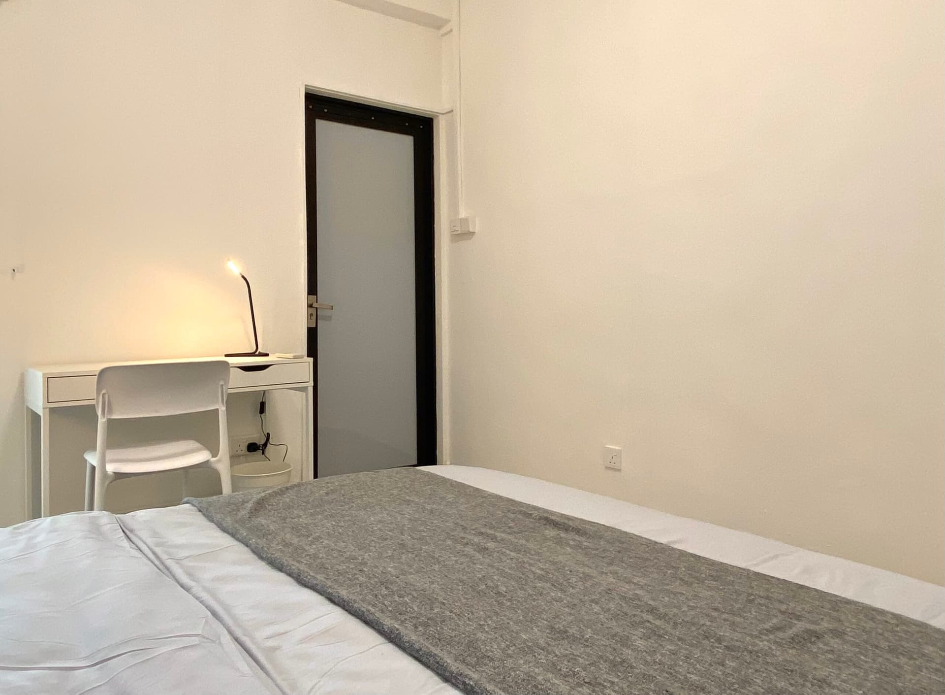 Ensuite at Cavenagh Gardens in D09, Singapore - Photo 4