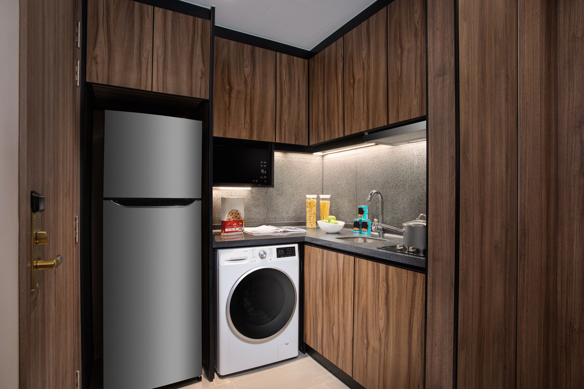 Ensuite at Citadines Rochor Singapore in D7, Singapore - Photo 4