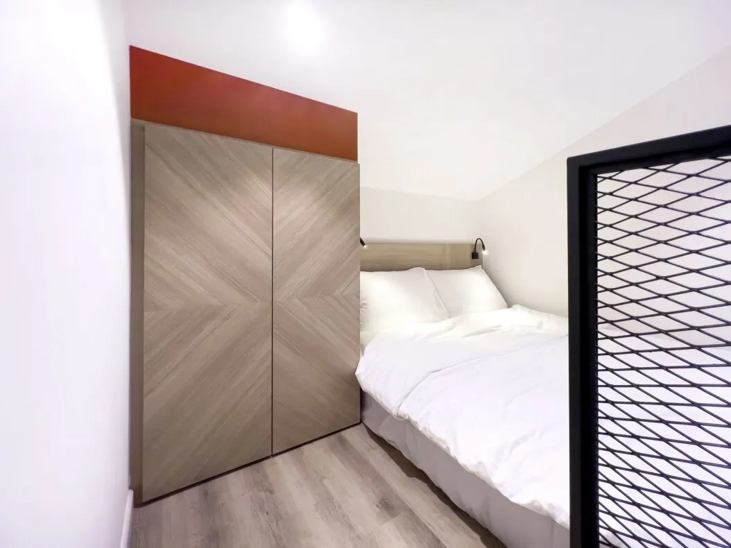 Studio at Coliwoo 450 Serangoon Road in D8, Singapore - Photo 4