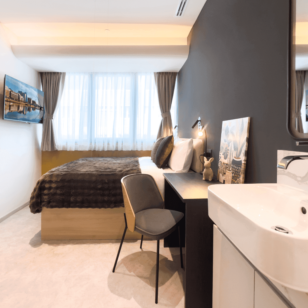 Ensuite at Coliwoo Midtown in D7, Singapore - Photo 2