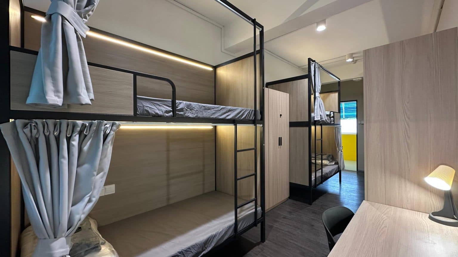 4 Bedder at COMMUNE on Henderson