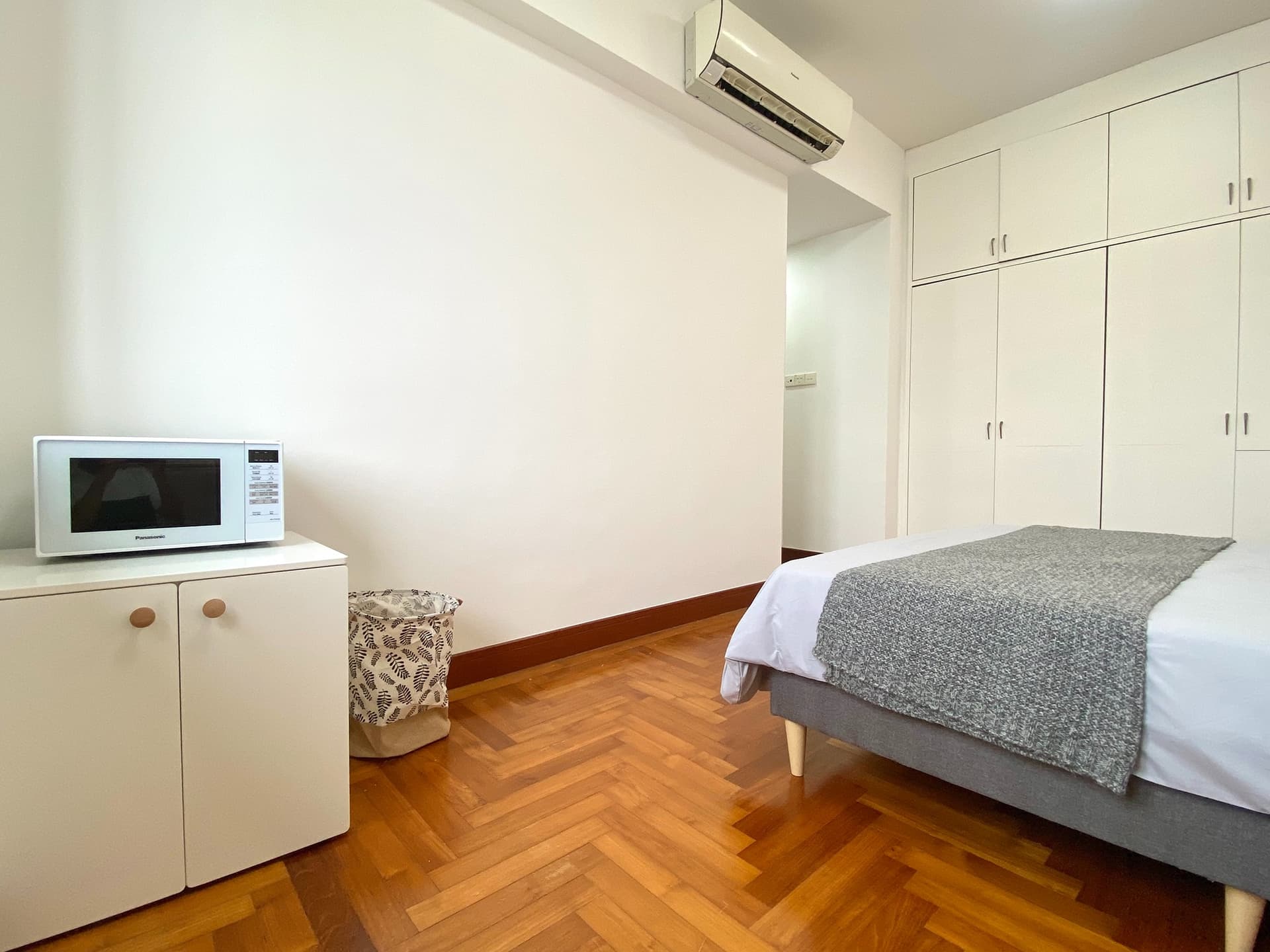 Ensuite at Eastpoint Green in D18, Singapore - Photo 3