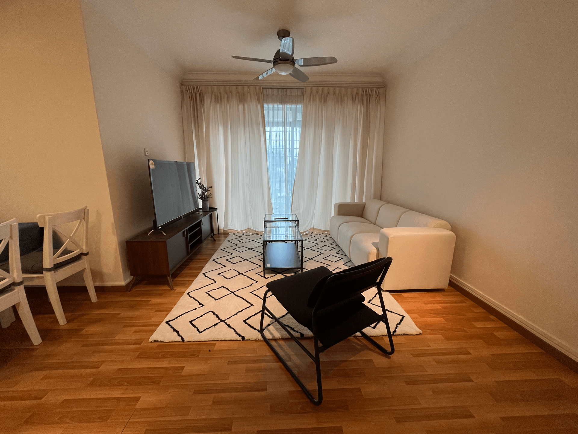 EMERALD PARK in D03, Singapore - Photo 2