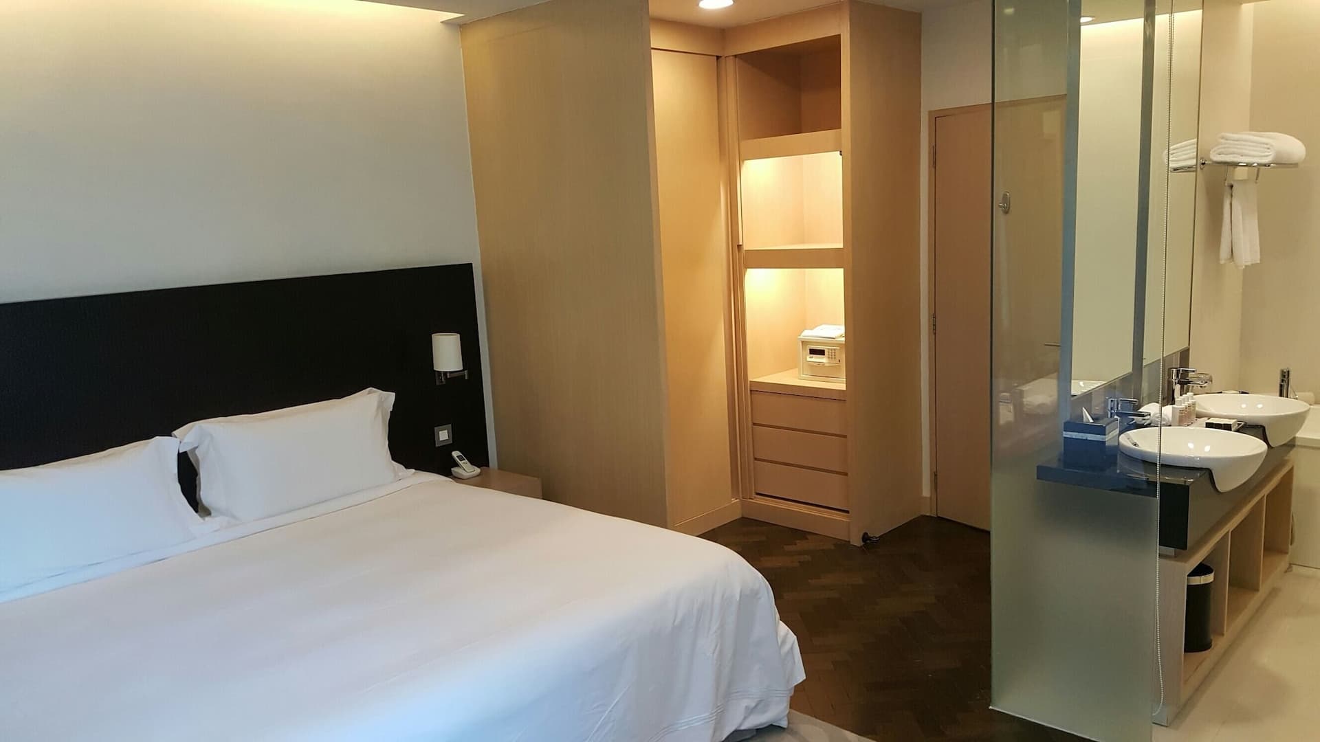 Three Bedroom Premier at Fraser Suites Singapore