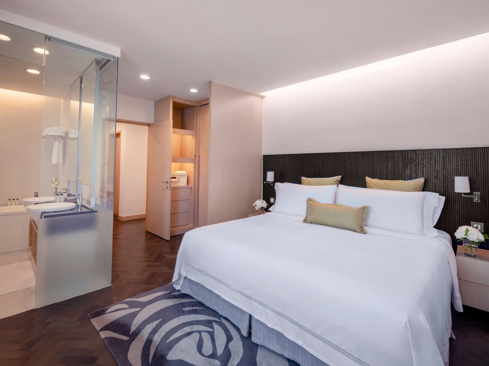 Ensuite at Fraser Suites Singapore in D10, Singapore - Photo 2