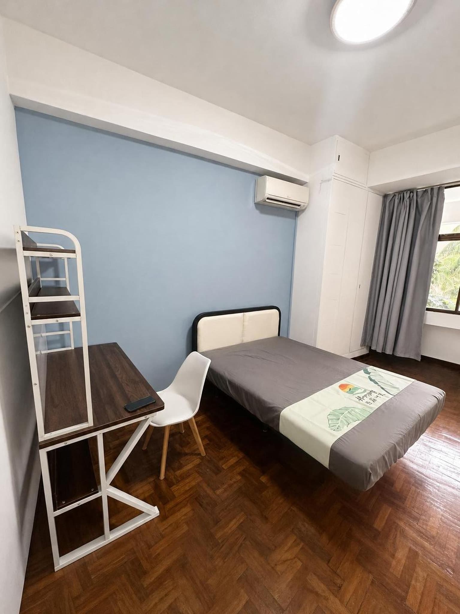 Common at Lakepoint in D22, Singapore