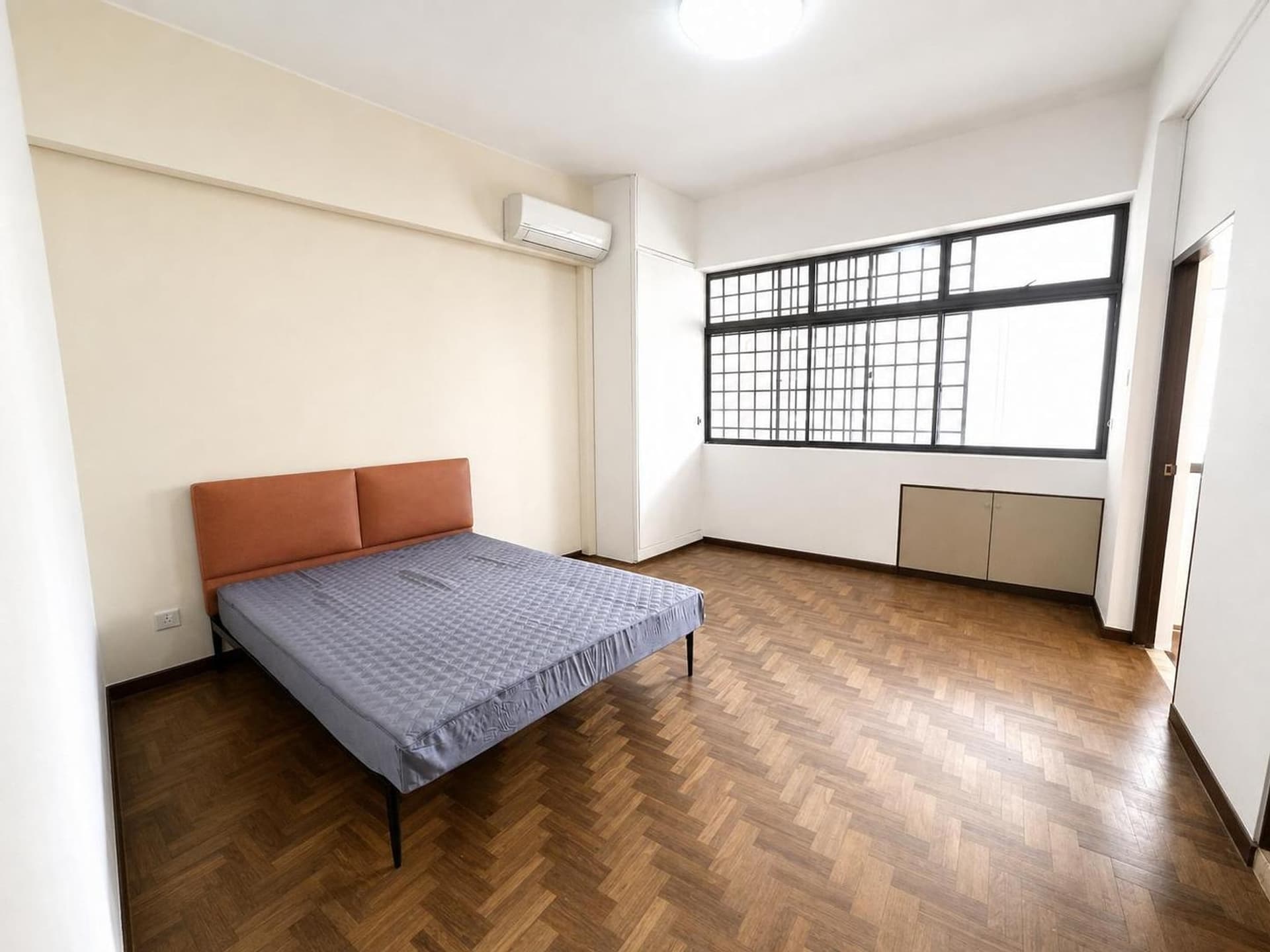 Master at Lakepoint in D22, Singapore - Photo 2
