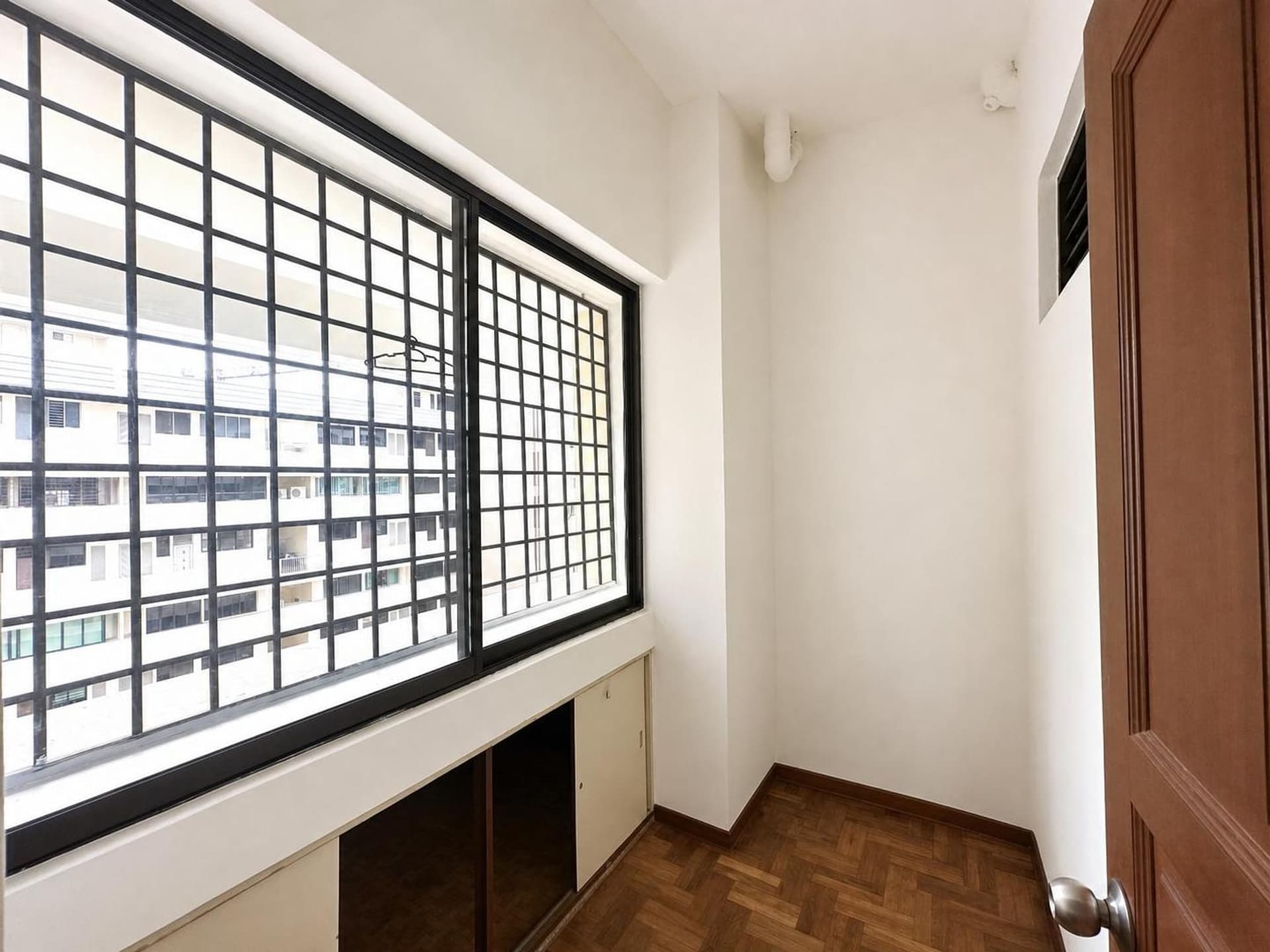 Master at Lakepoint in D22, Singapore - Photo 4