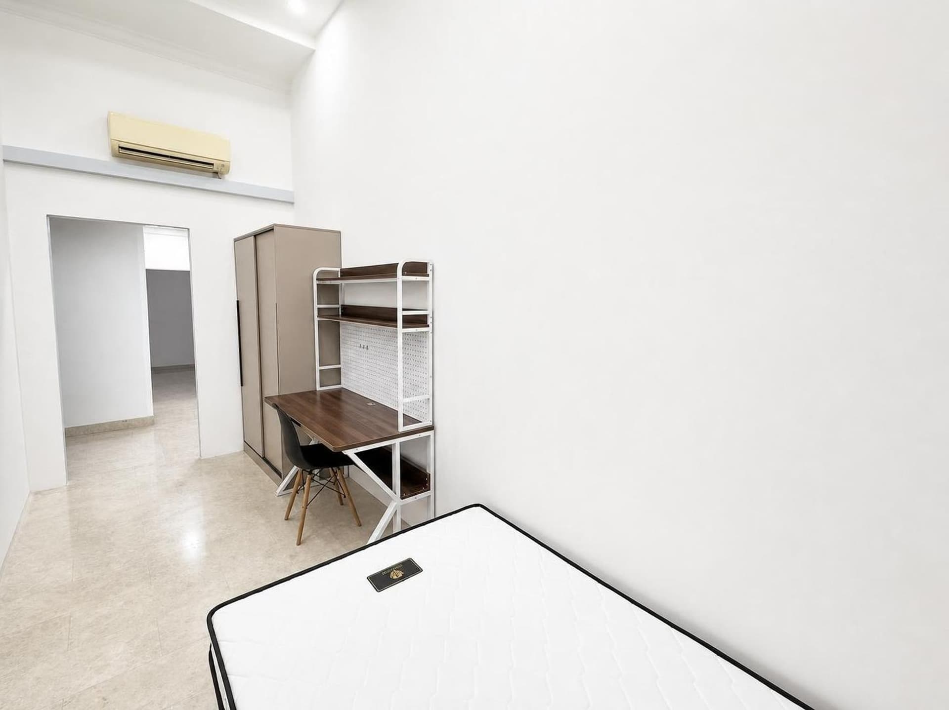 Common at 38 Yunnan Crescent in D22, Singapore - Photo 2