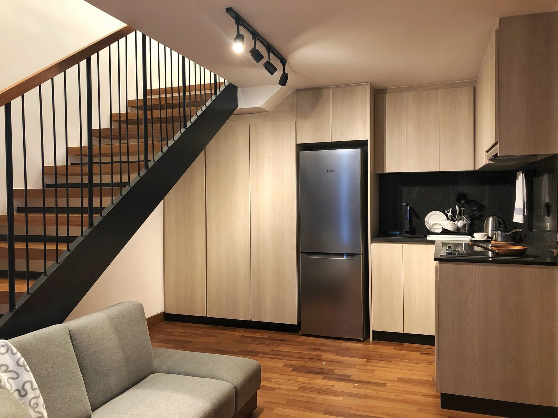 Ensuite at 18 JALAN JINTAN in D09, Singapore - Photo 2
