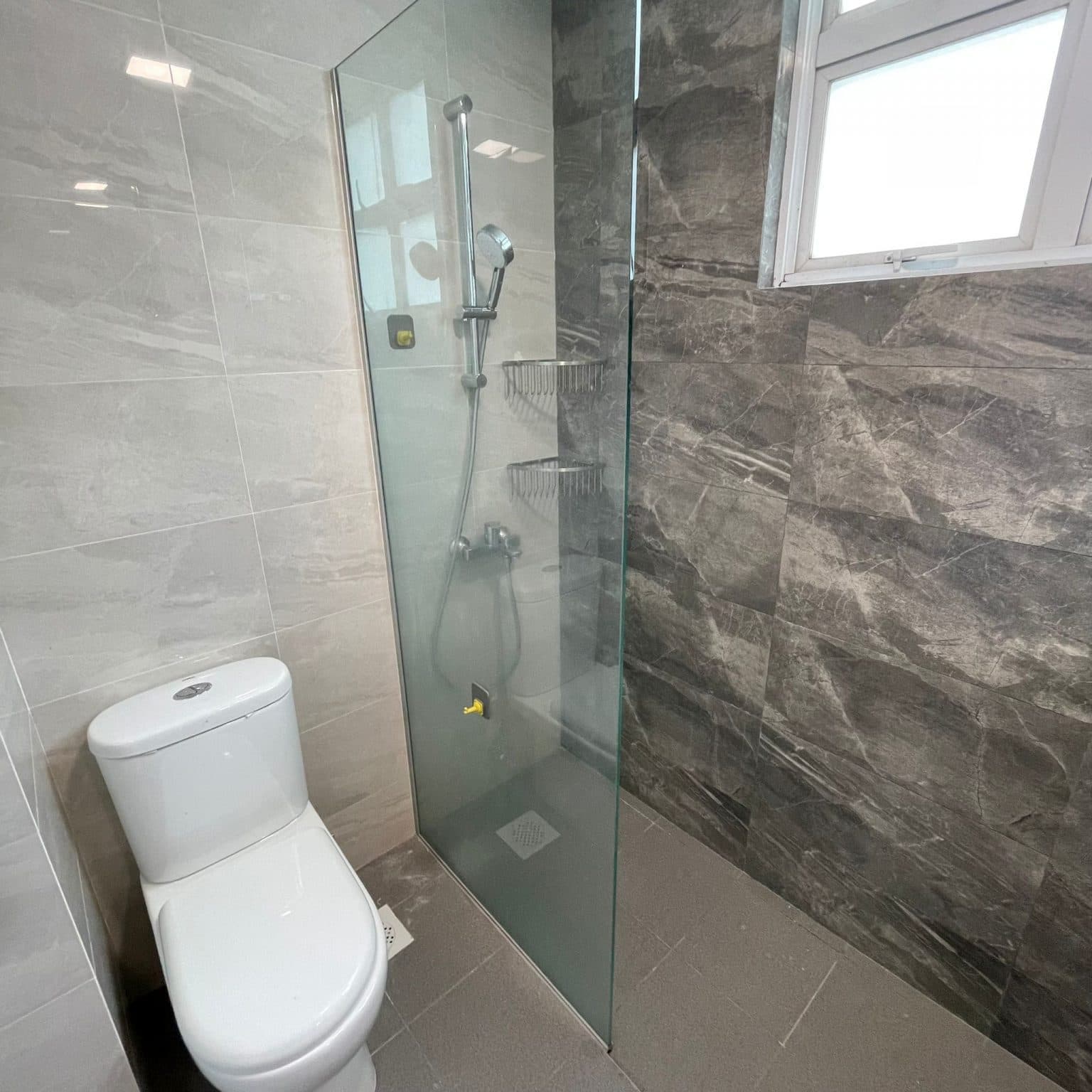 Ensuite at KASTURINA LODGE in D10, Singapore - Photo 3
