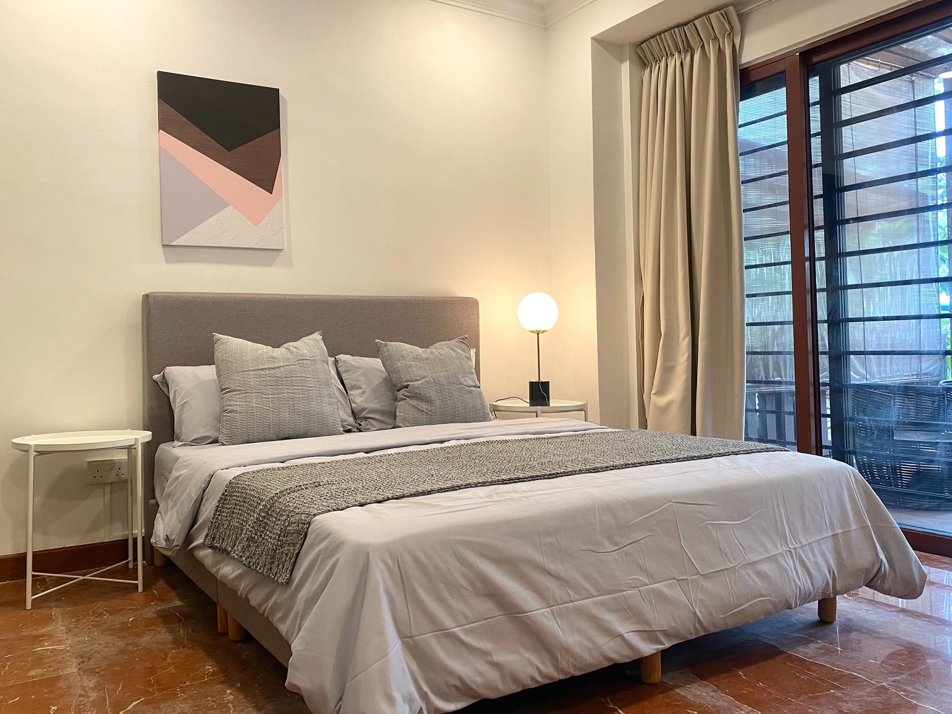 Master Ensuite at Kew Residencia