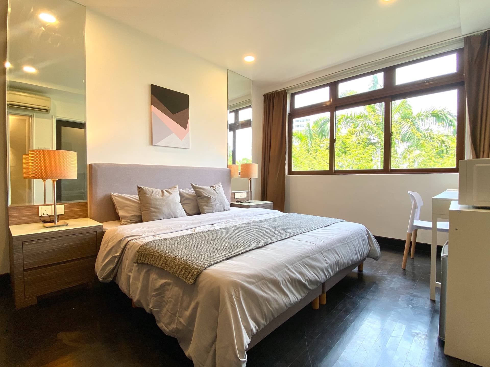 Master Ensuite at Kew Residencia