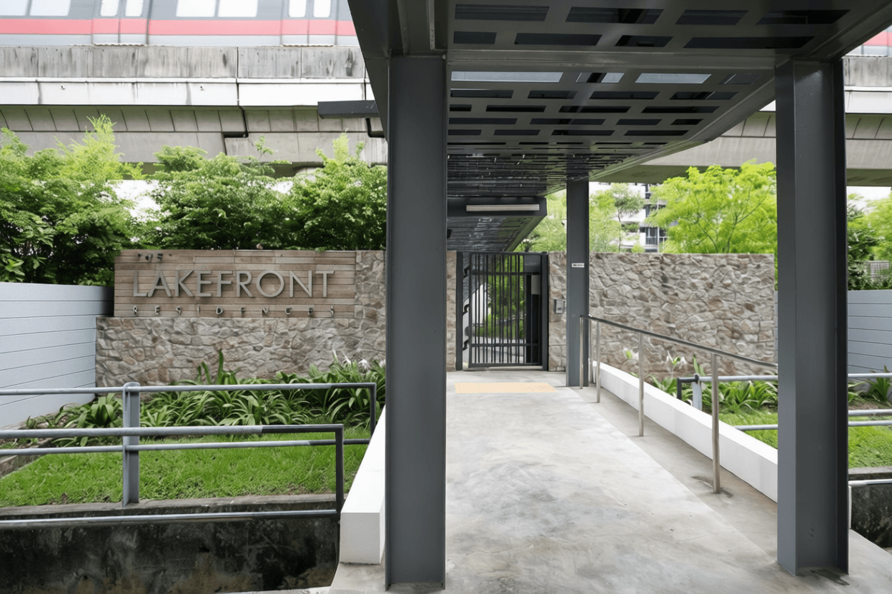 Lakefront Residences in D22, Singapore - Photo 2