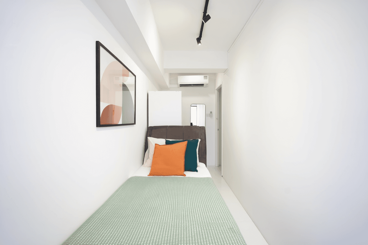 Standard Room at Lucky Plaza Apartment