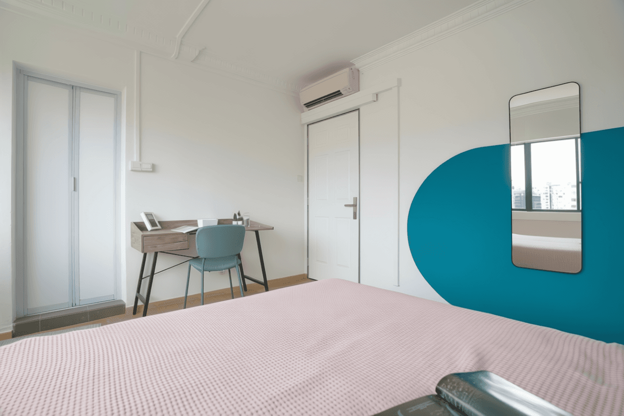 Ensuite at Lucky Plaza Apartment in D09, Singapore - Photo 3