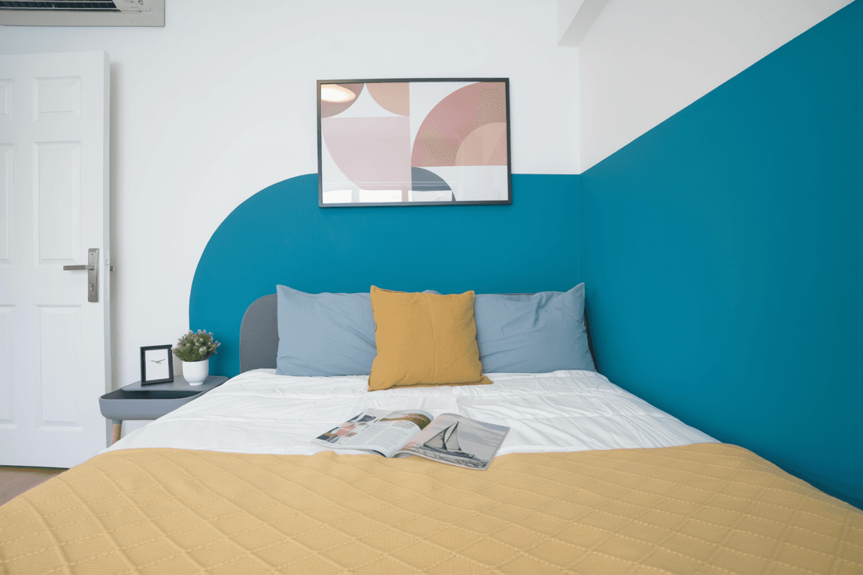 Ensuite at Lucky Plaza Apartment in D09, Singapore - Photo 2