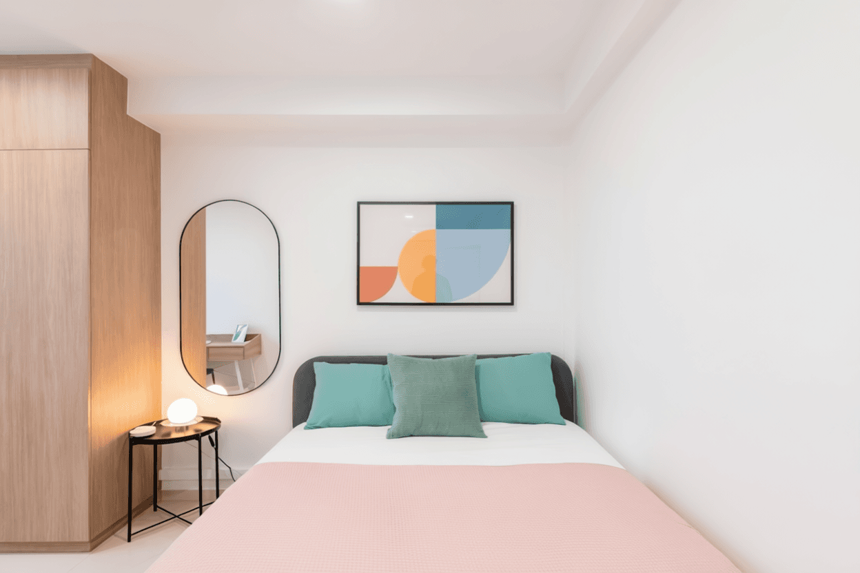 Ensuite at Lucky Plaza Apartment in D09, Singapore - Photo 2