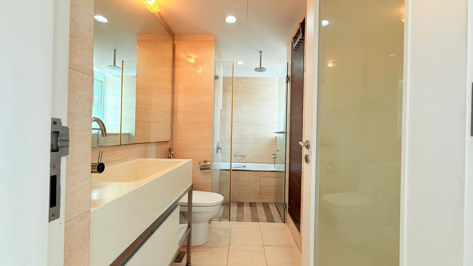 Ensuite at MONTEREY PARK in D05, Singapore - Photo 5