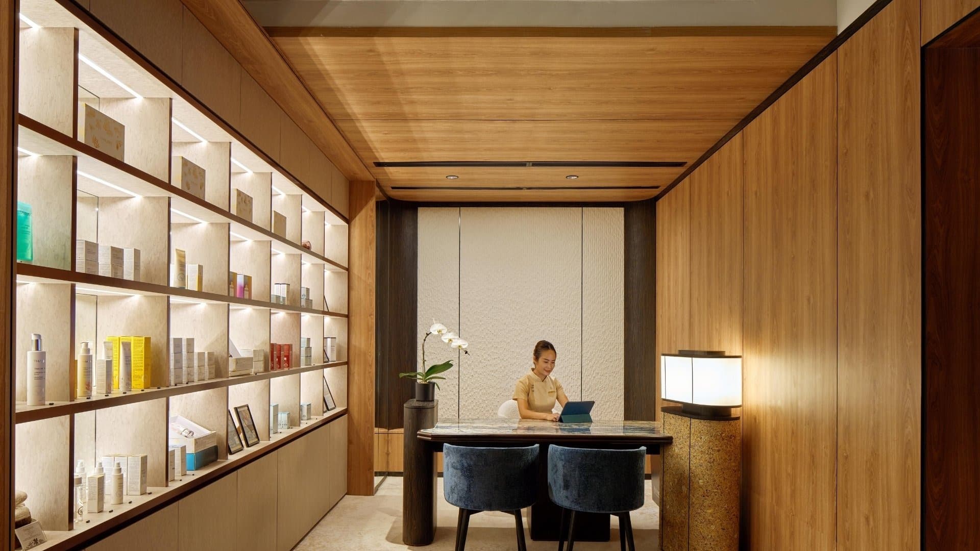 PARKROYAL Serviced Suites Singapore in D07, Singapore - Photo 2
