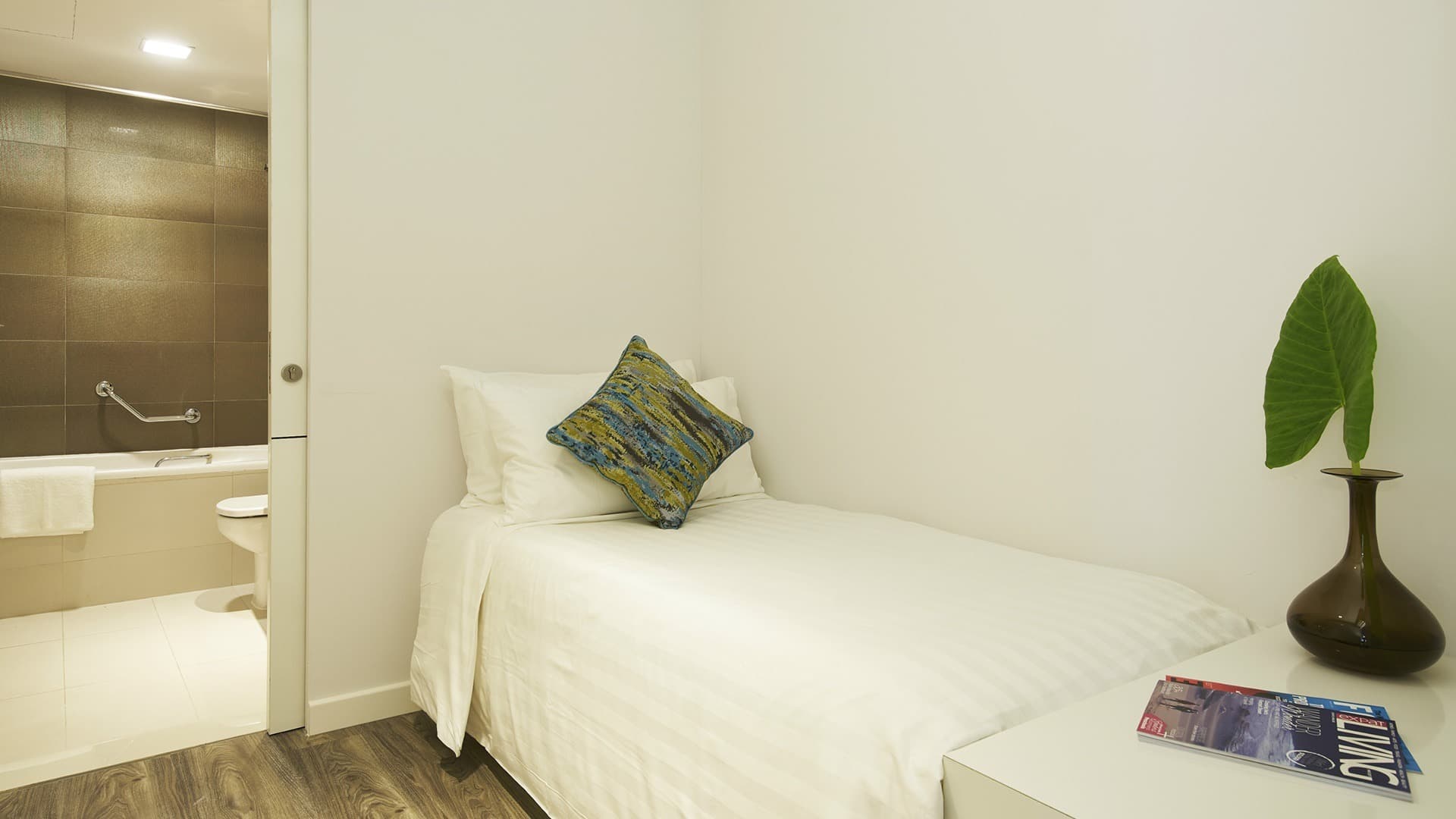 Ensuite at PARKROYAL Serviced Suites Singapore in D07, Singapore - Photo 5
