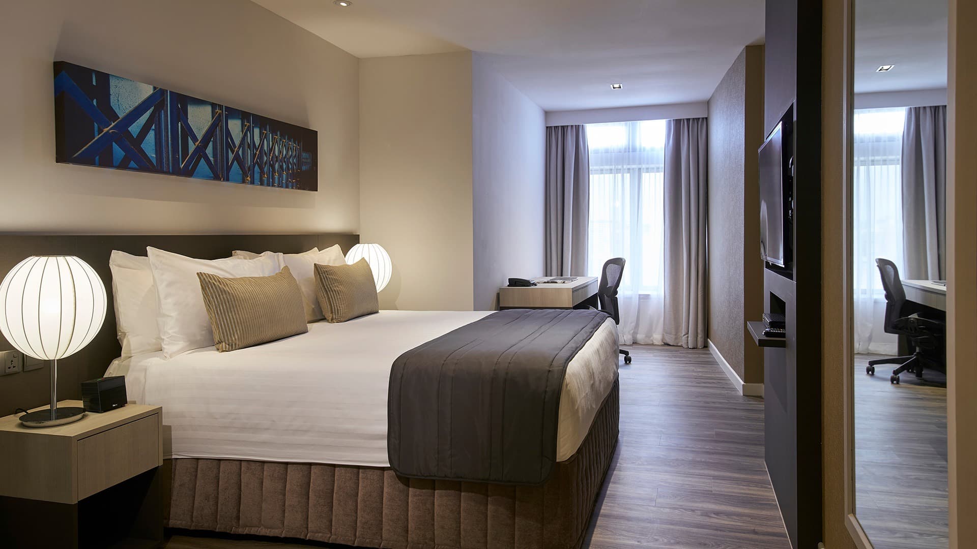 Ensuite at PARKROYAL Serviced Suites Singapore in D07, Singapore - Photo 4